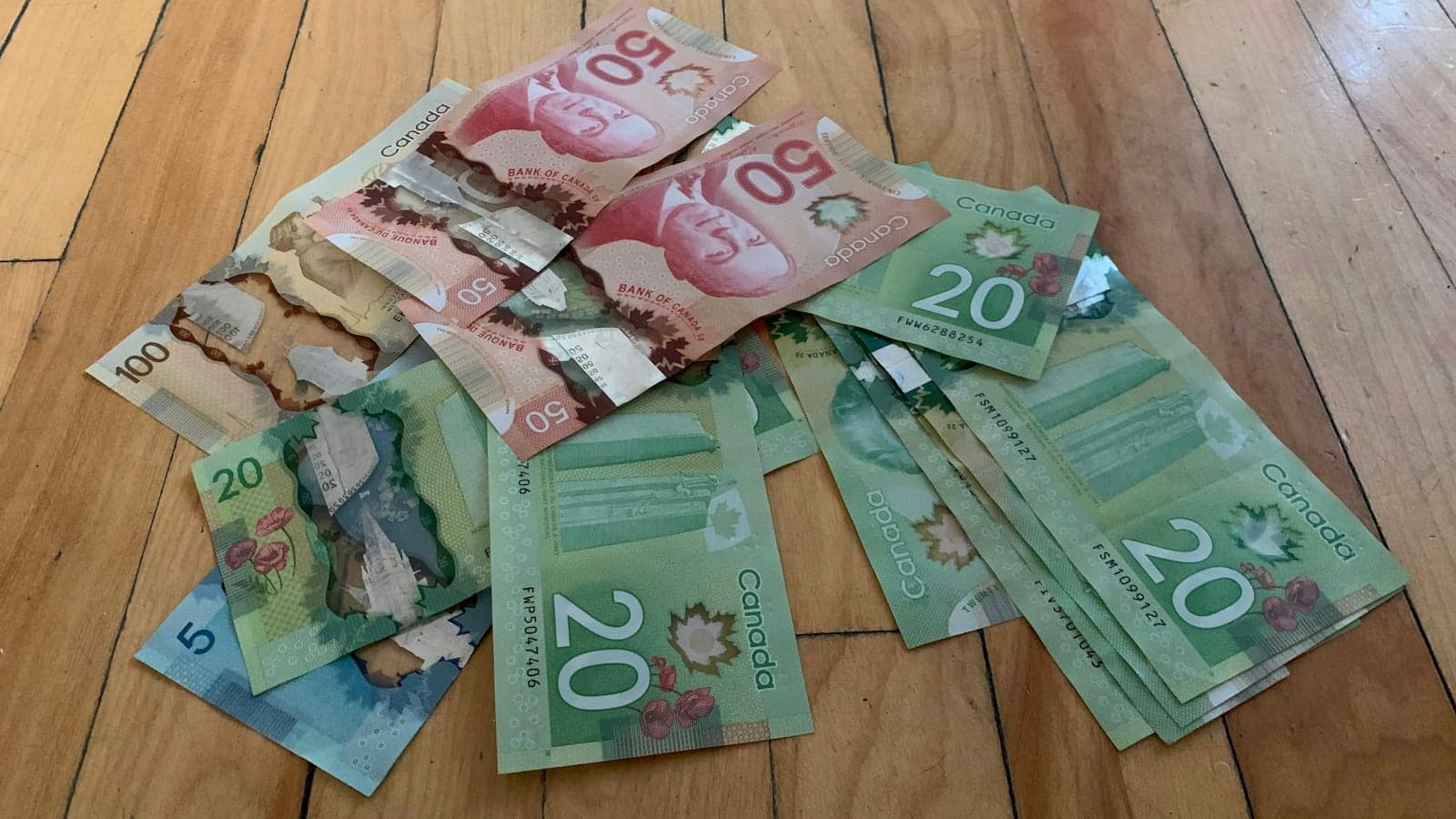 Can student aid pay for note-taking software in Canada?