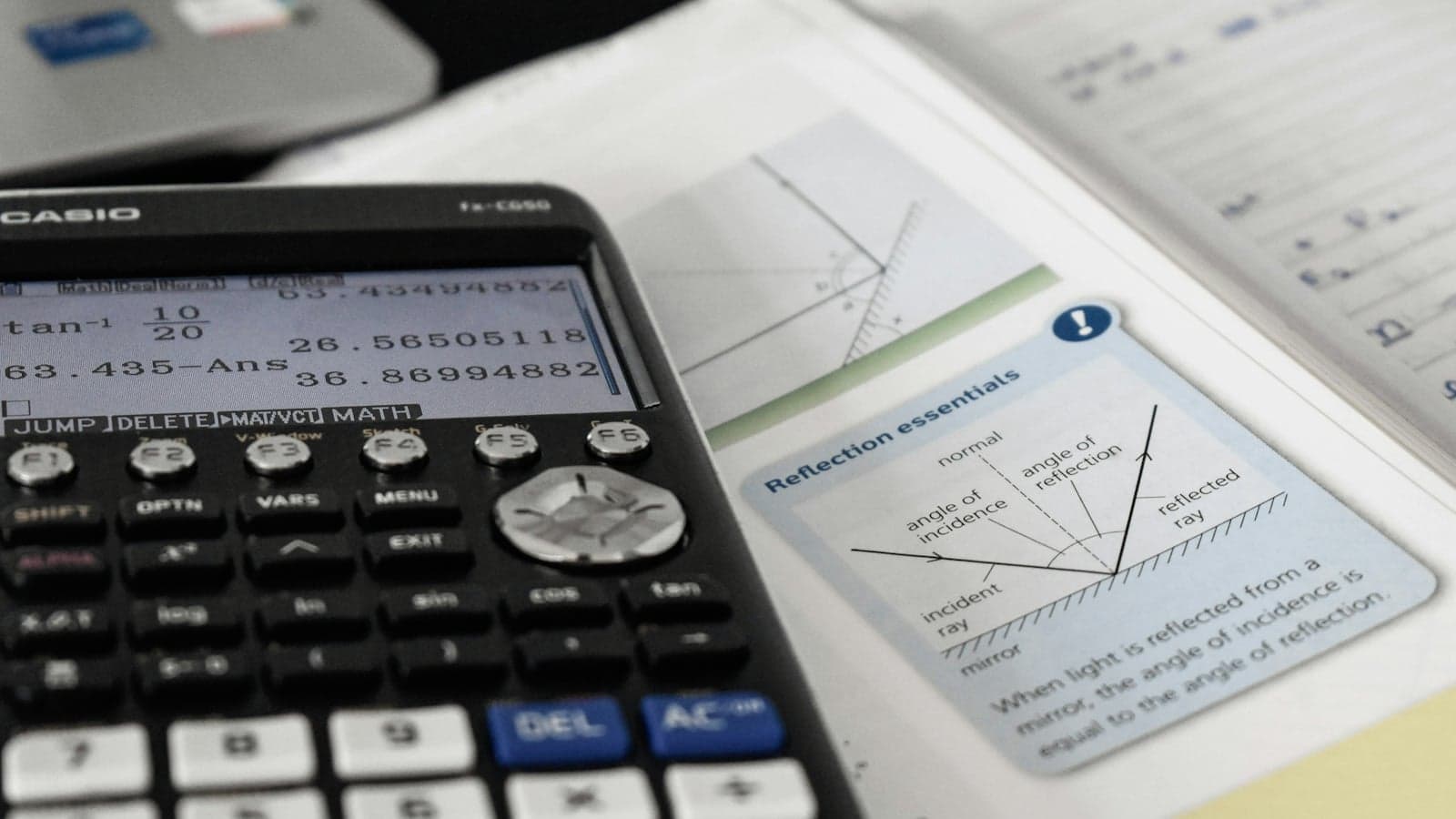 How is GPA calculated at a Canadian university?