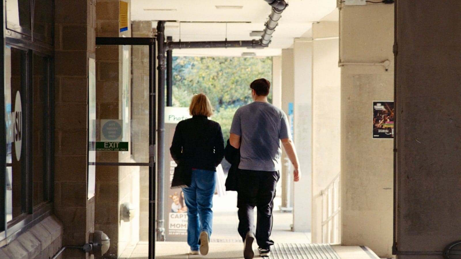 Do you have to attend lectures at an Irish university?