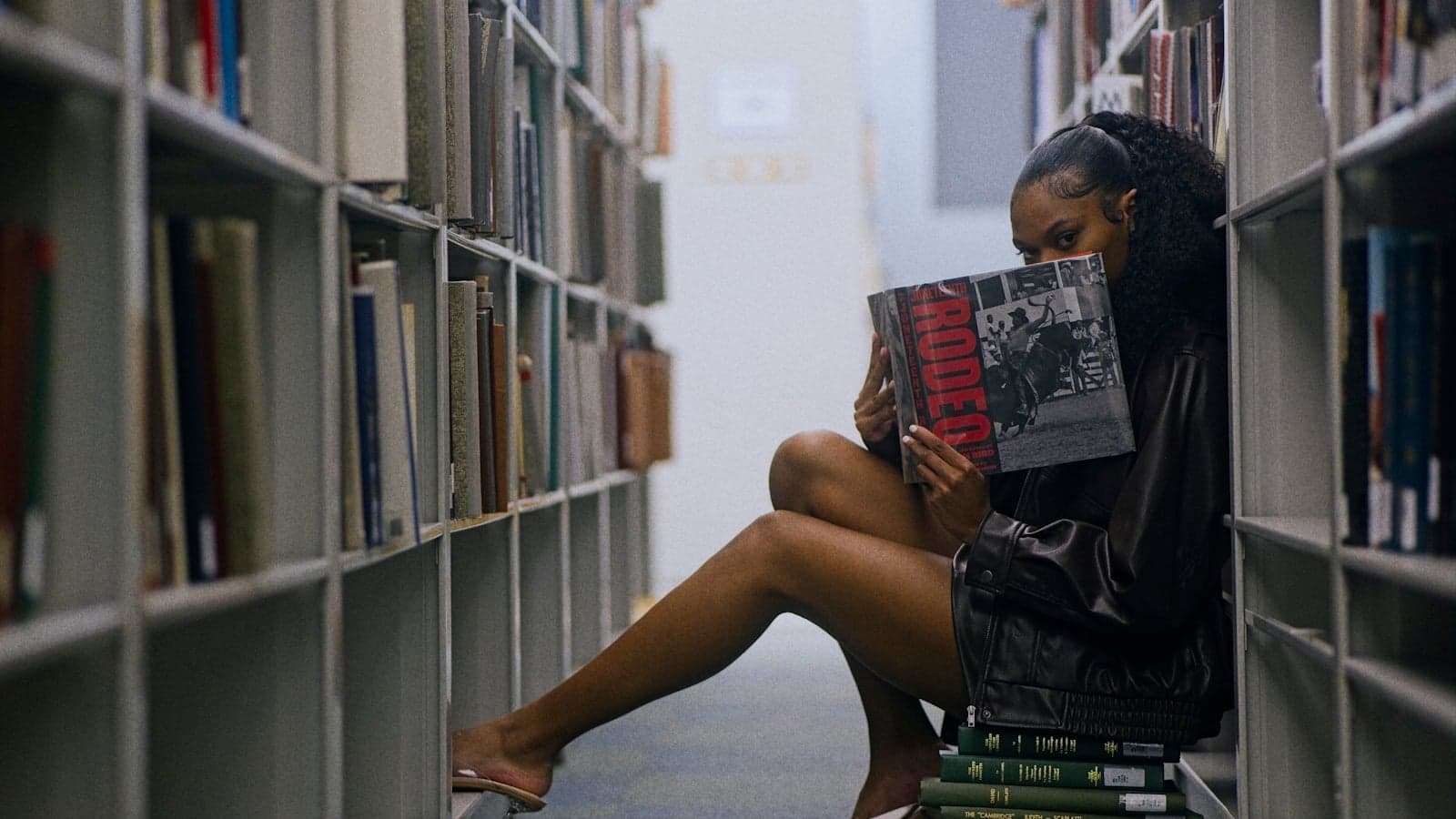 Thesis or course-based master's in Canada: which to take?